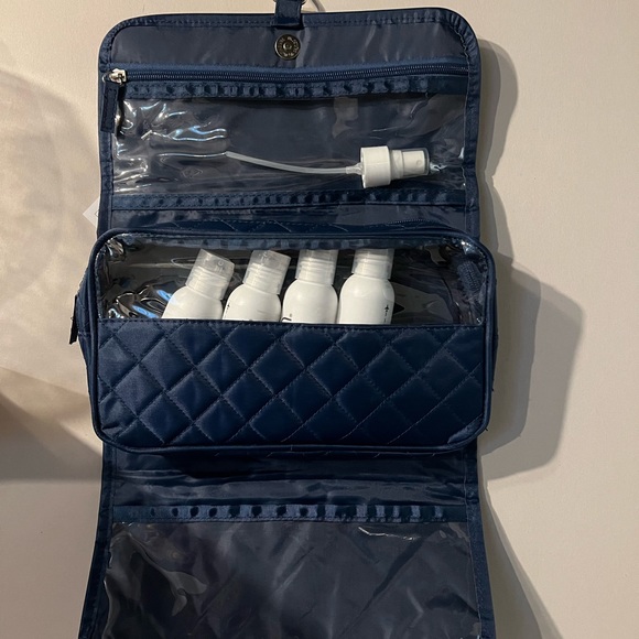 New travel bag - Picture 2 of 3